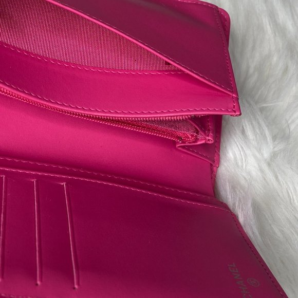 Chanel Quilted Lambskin Caviar Leather Wallet - Picture 15 of 16